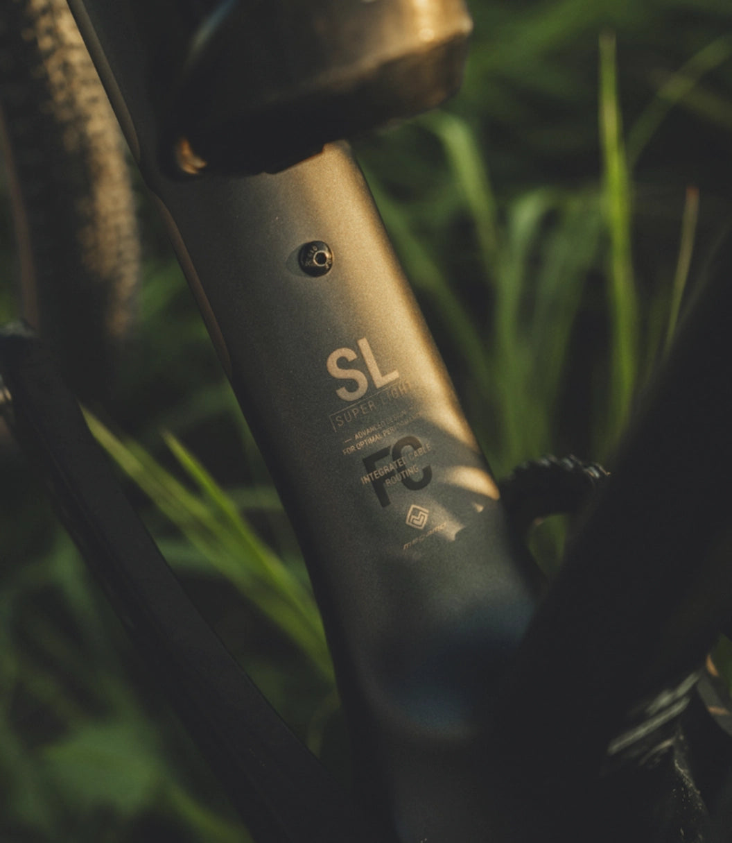 Megamo Silk 04 Black M 2026