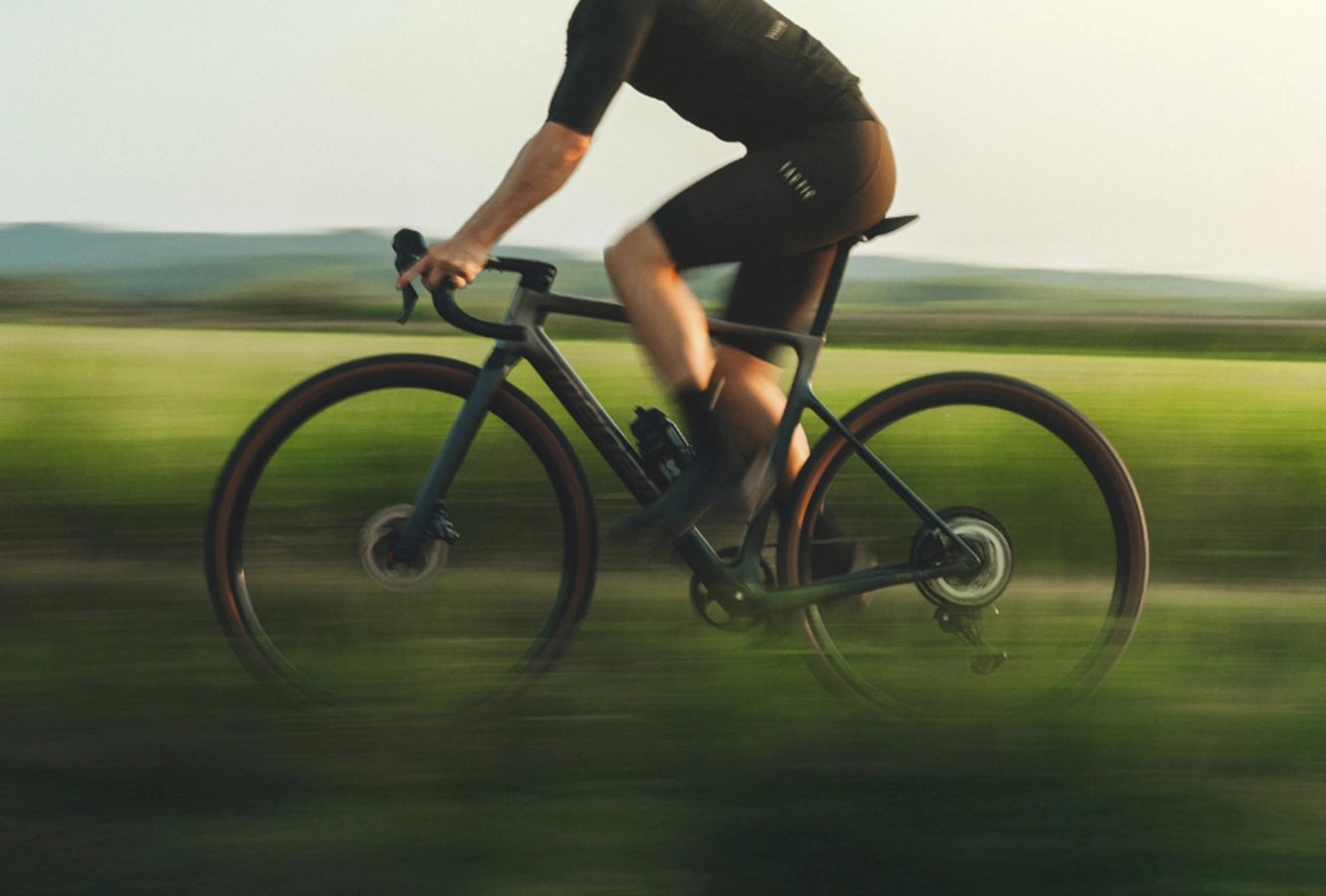 Megamo Silk 04 Black M 2026