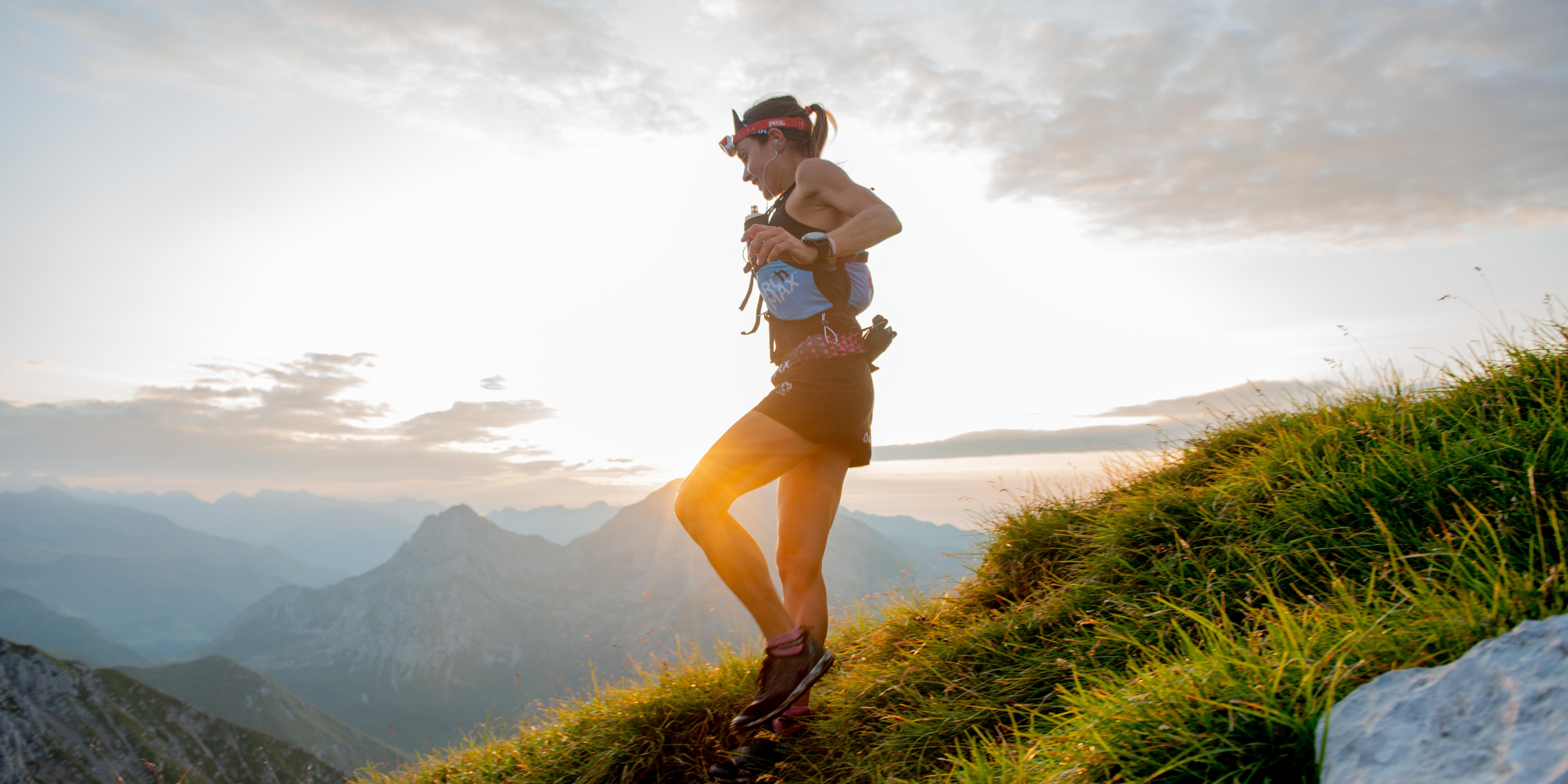 Women, Triathlon, Mountain, Running, Drinking, Chews