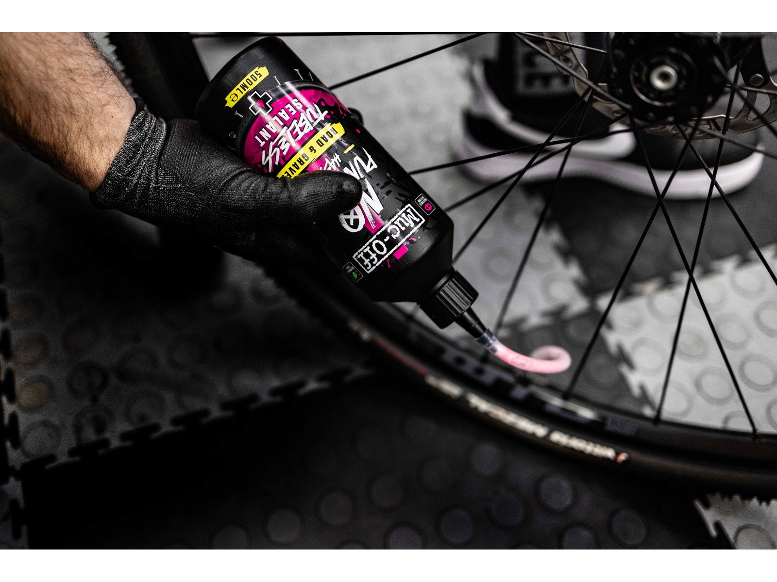 Muc-Off Road & Gravel Tubeless Sealant, 500ml