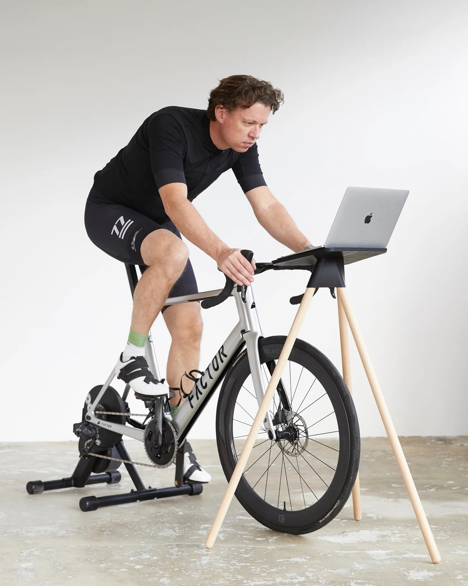 Tons Laptop Stand Phone Holder