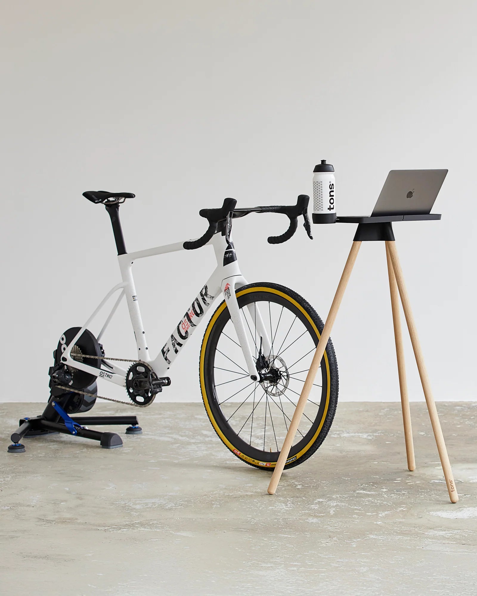 Tons Laptop Race Table