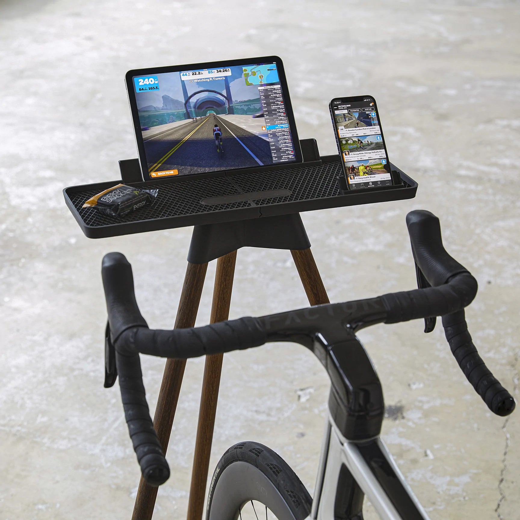 Tons Studio iPad Race Bar